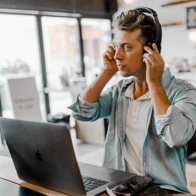 How to Set the Scene for a Comfortable Writing Environment